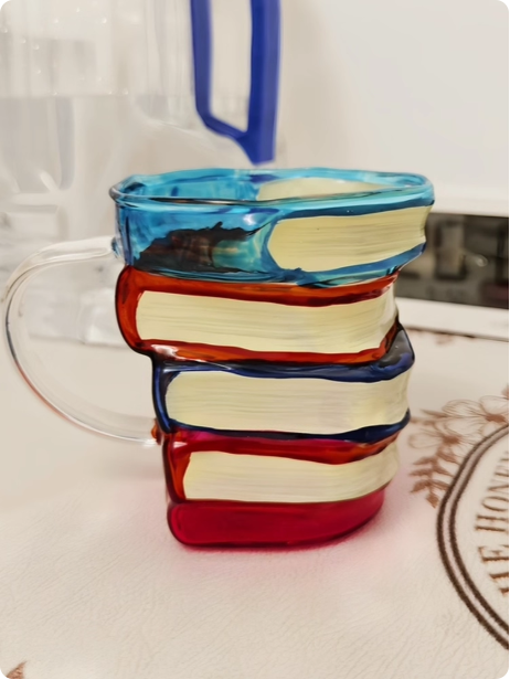 Tasse empilable livres colorés