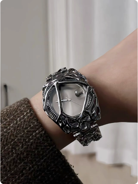 Montre-bracelet argentée