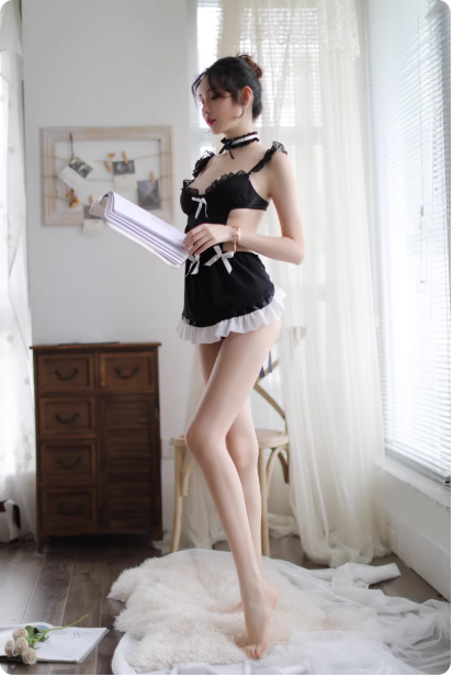 Costume de femme de chambre sexy