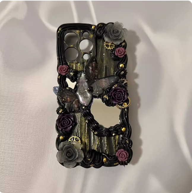 Coque de téléphone papillon noir et or