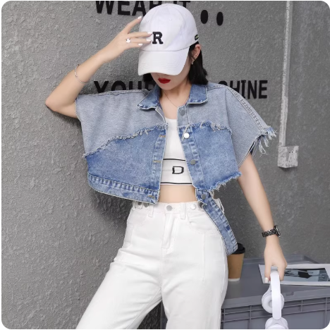 Veste en jean déstructurée