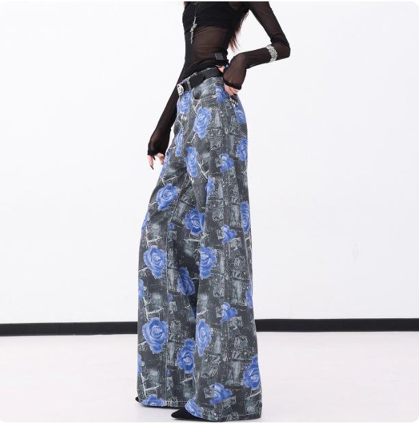 Pantalon à motifs de roses