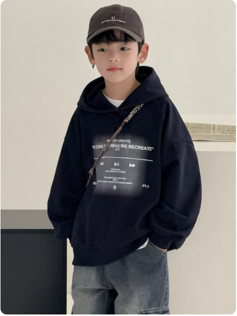 Sweat à capuche noir pour enfant