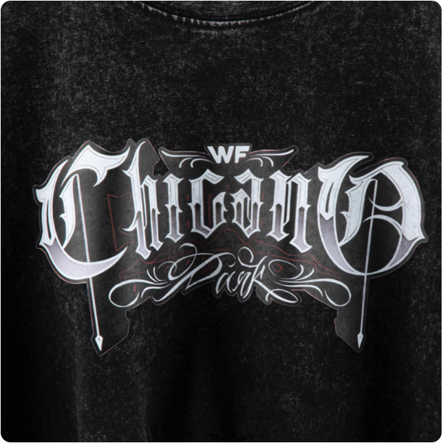 T-shirt court Chicano
