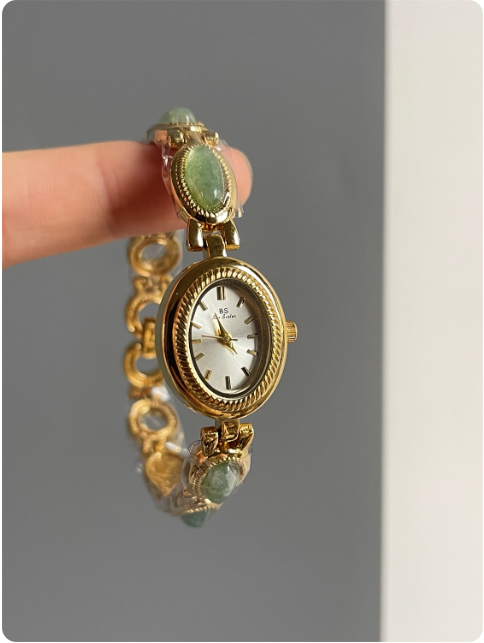 Montre-bracelet vintage dorée