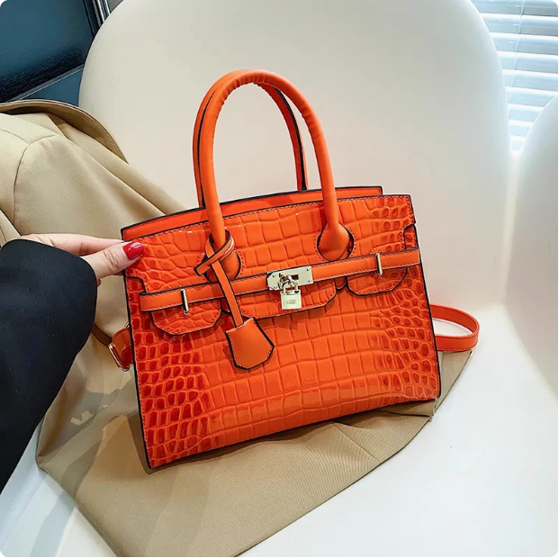 Sac à main en cuir noir