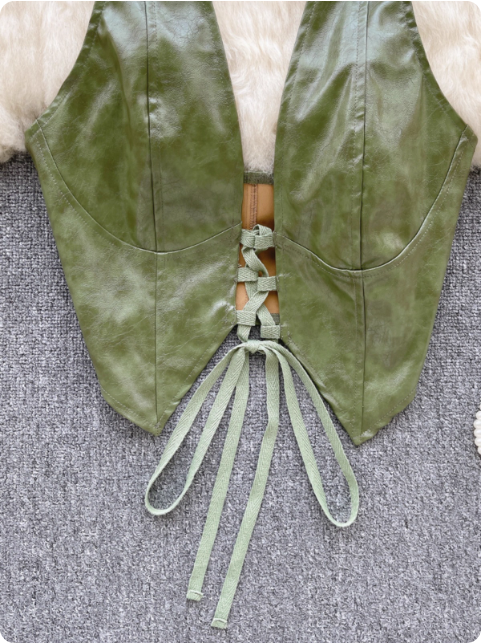 Gilet vert en similicuir