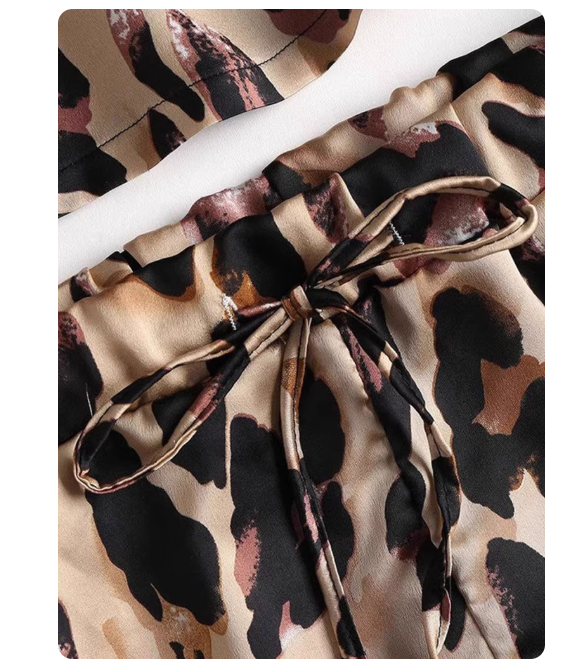 Ensemble pyjama léopard en satin
