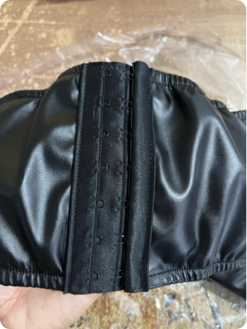Top bustier nœud en cuir