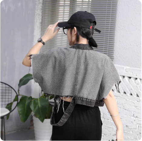 Veste en jean déstructurée