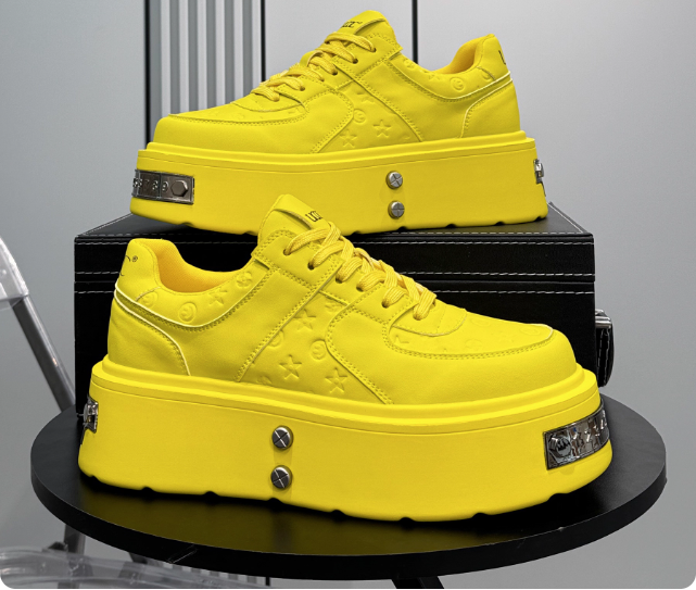 Baskets à plateforme blanches