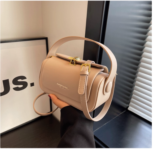 Sac à main noir élégant