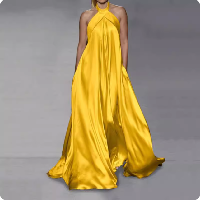 Robe longue en satin