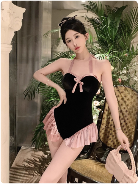 Maillot de bain rétro noir et rose