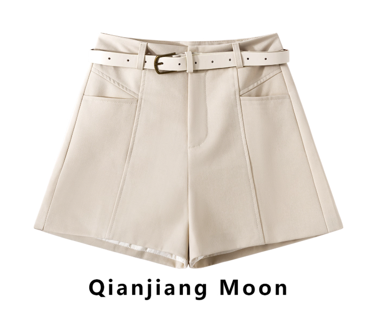 Short marron avec ceinture