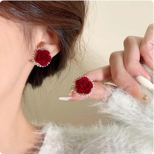 Boucles d’oreilles roses rouges