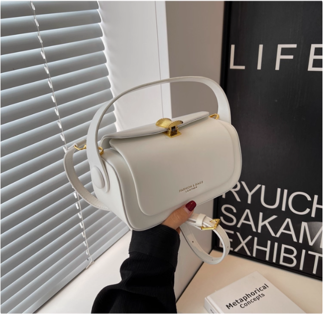 Sac à main noir élégant