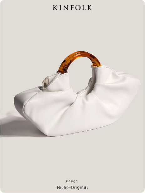 Sac à main en cuir noir