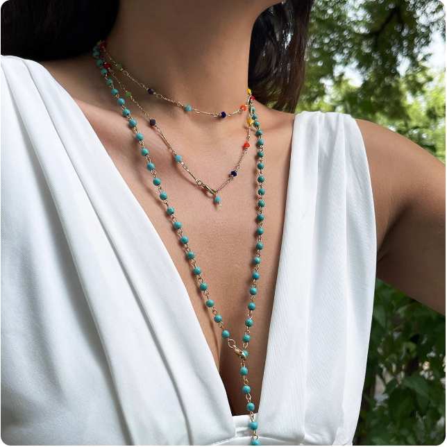 Collier multicolore à perles
