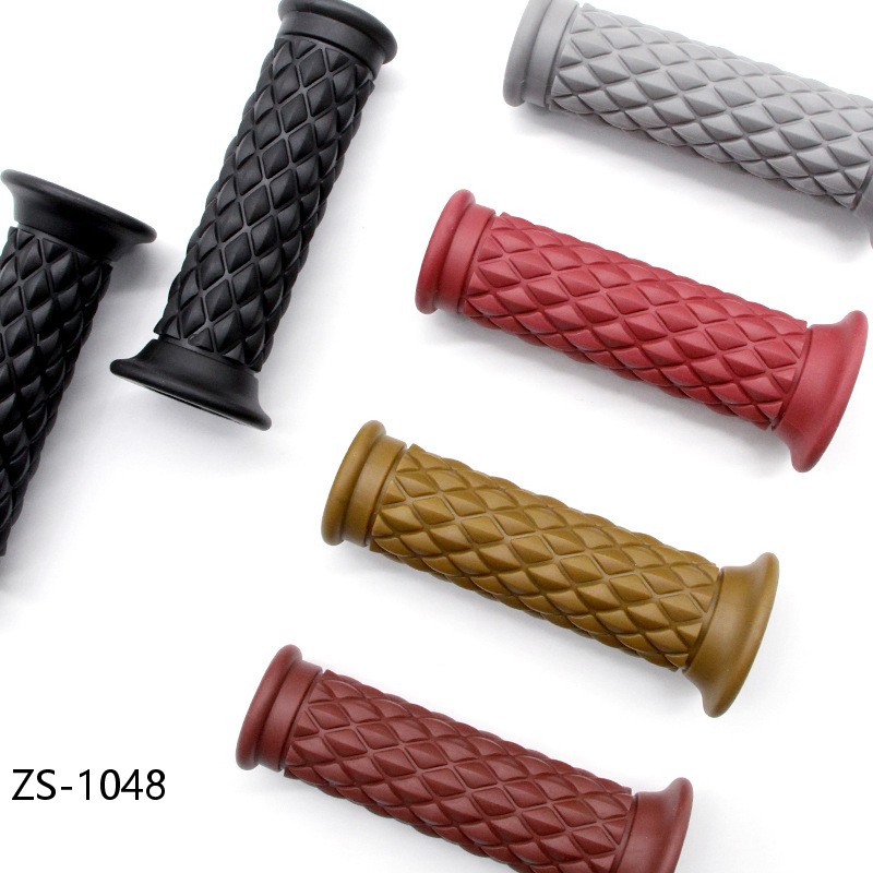Universal Retro Motorcycle Hand Grips for GN125, CG125 & Classic Bikes
