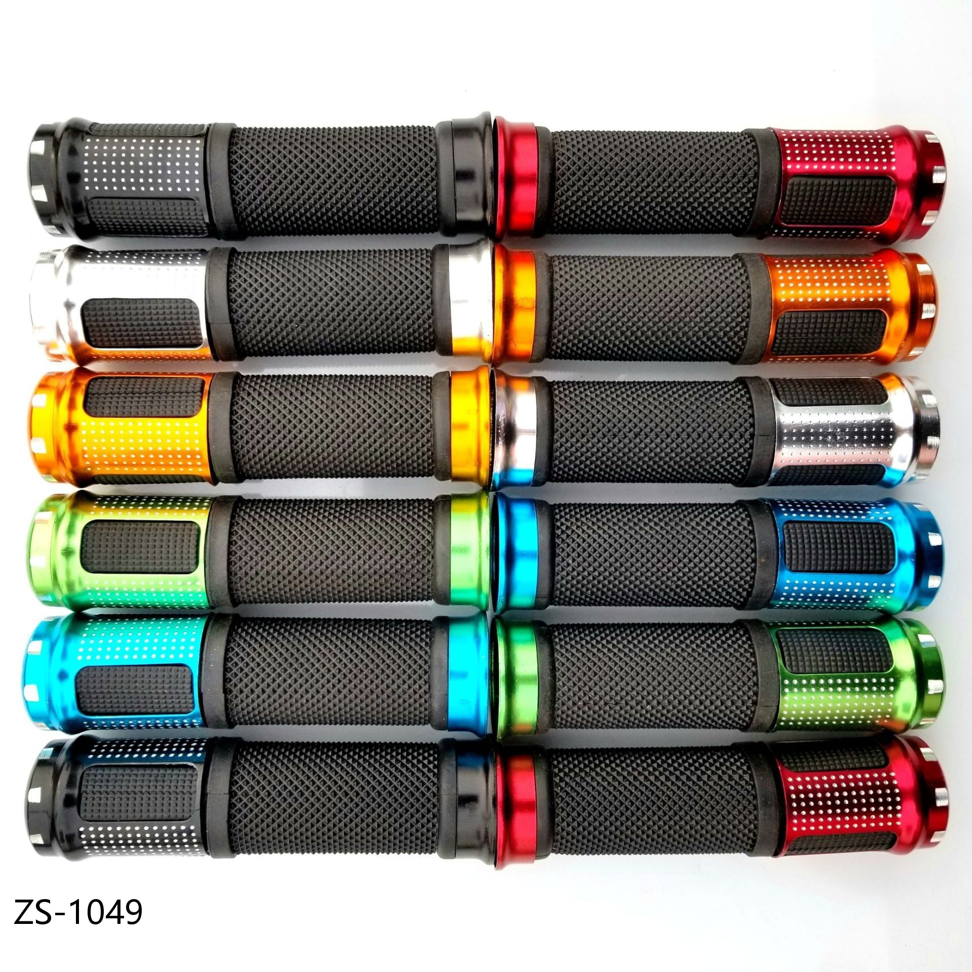 Classic Universal 7/8" (22MM) Motorcycle Handlebar Grips for KTM, Honda, Yamaha, Suzuki, Ducati