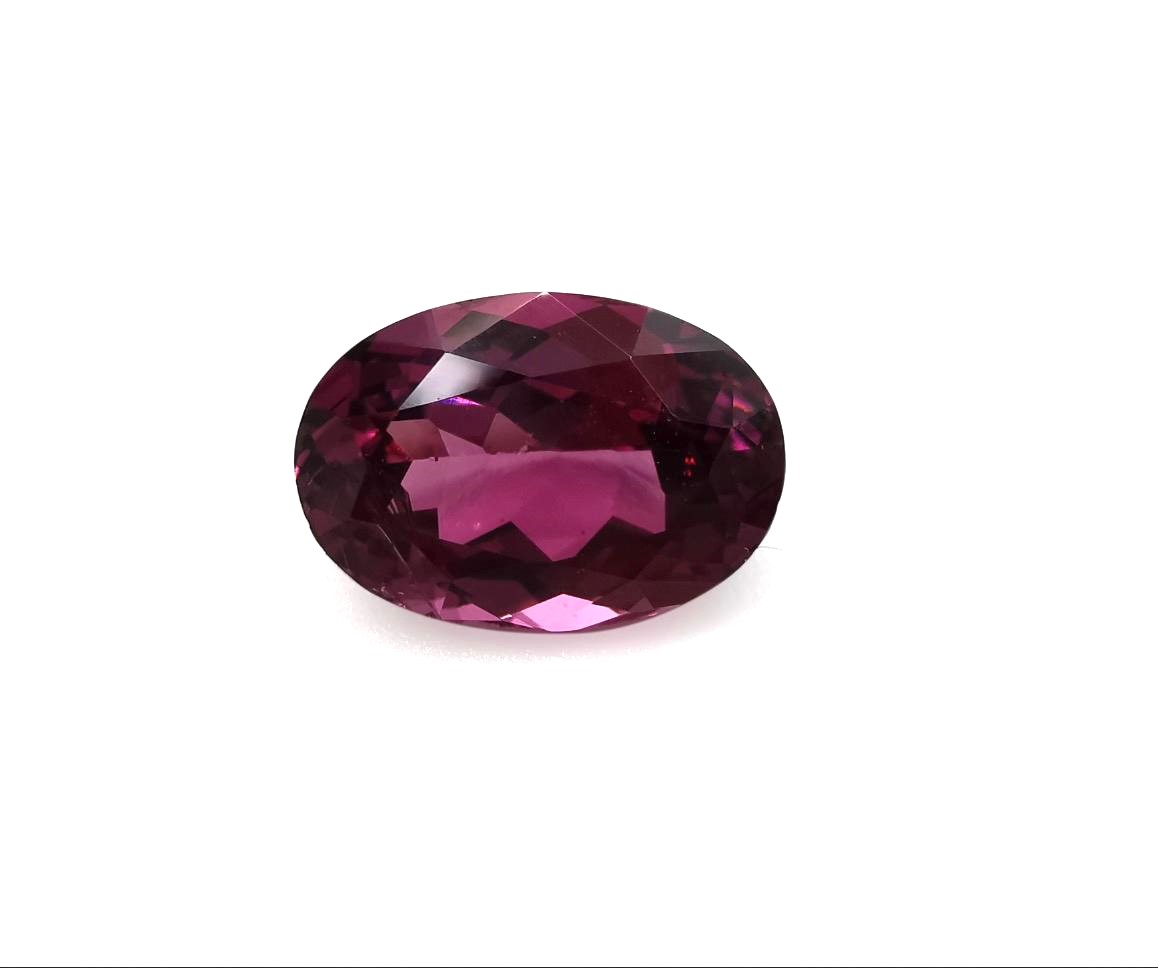 2.1 ct. red-ish pink rhodolite garnet