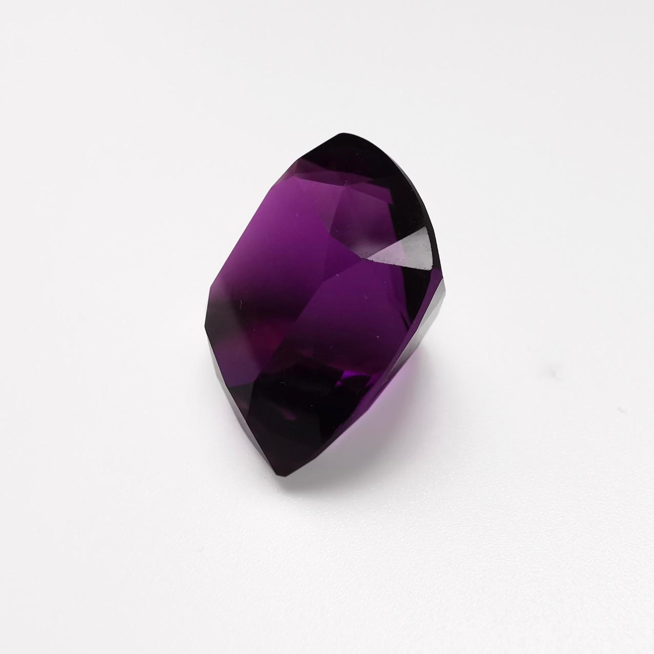 12 ct. reddish purple amethyst