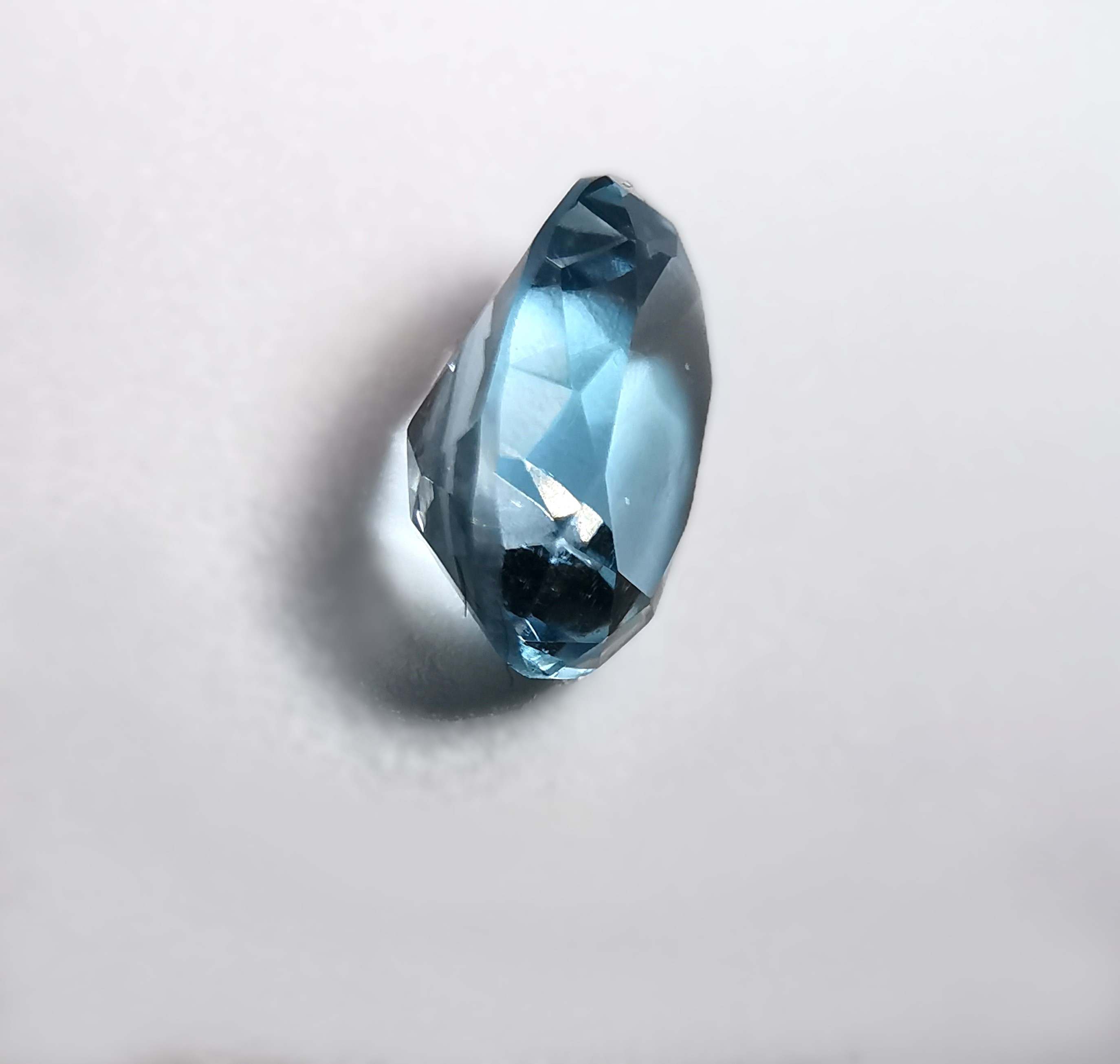 1.5 ct. aquamarine (blue beryl)