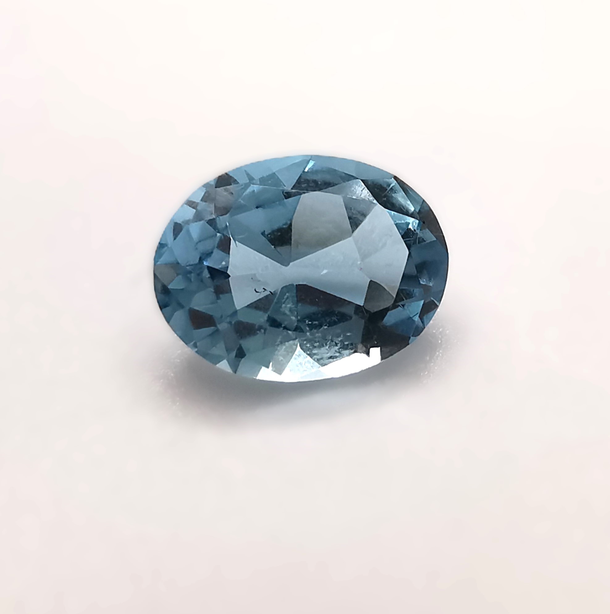 1.5 ct. aquamarine (blue beryl)
