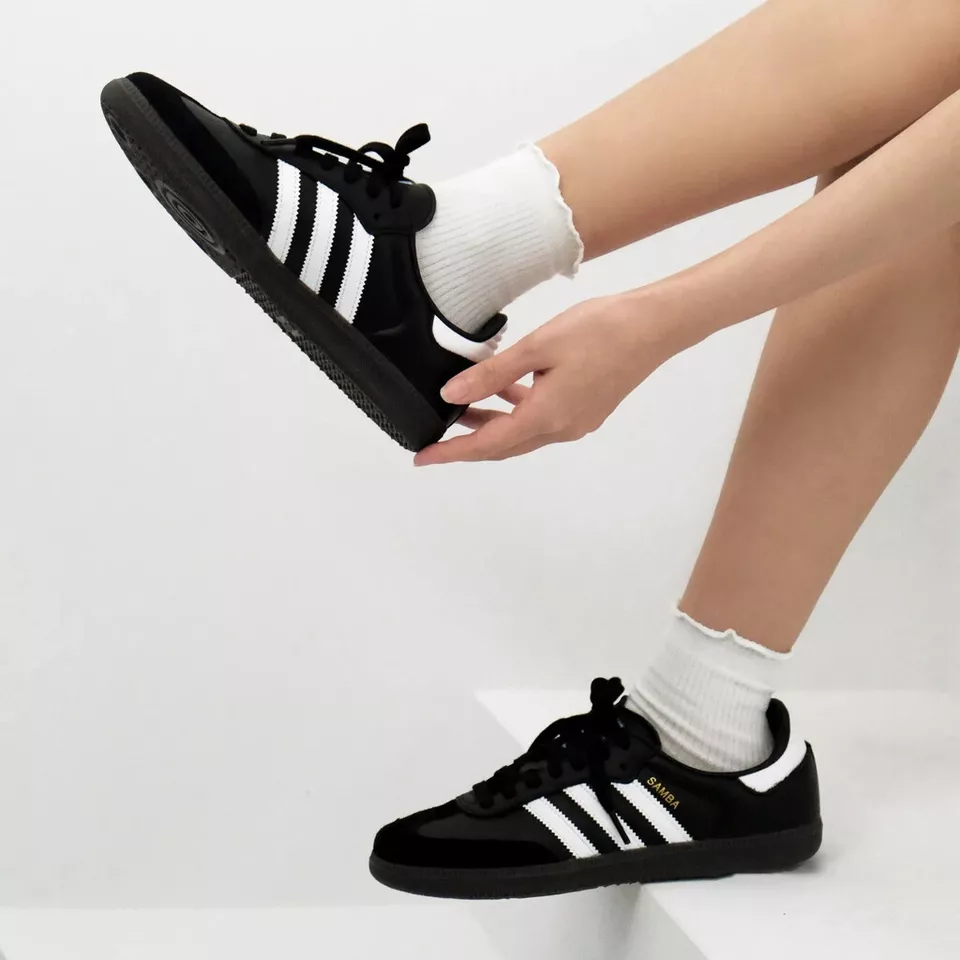 Adidas Samba OG – Classic Black & White