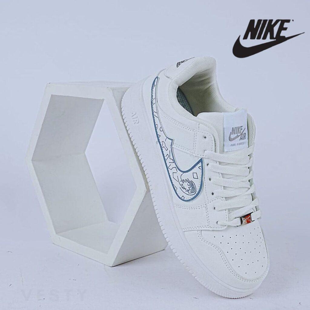 Nike Air Force 1 '07 Low – Triple White Monochrome Graphic 