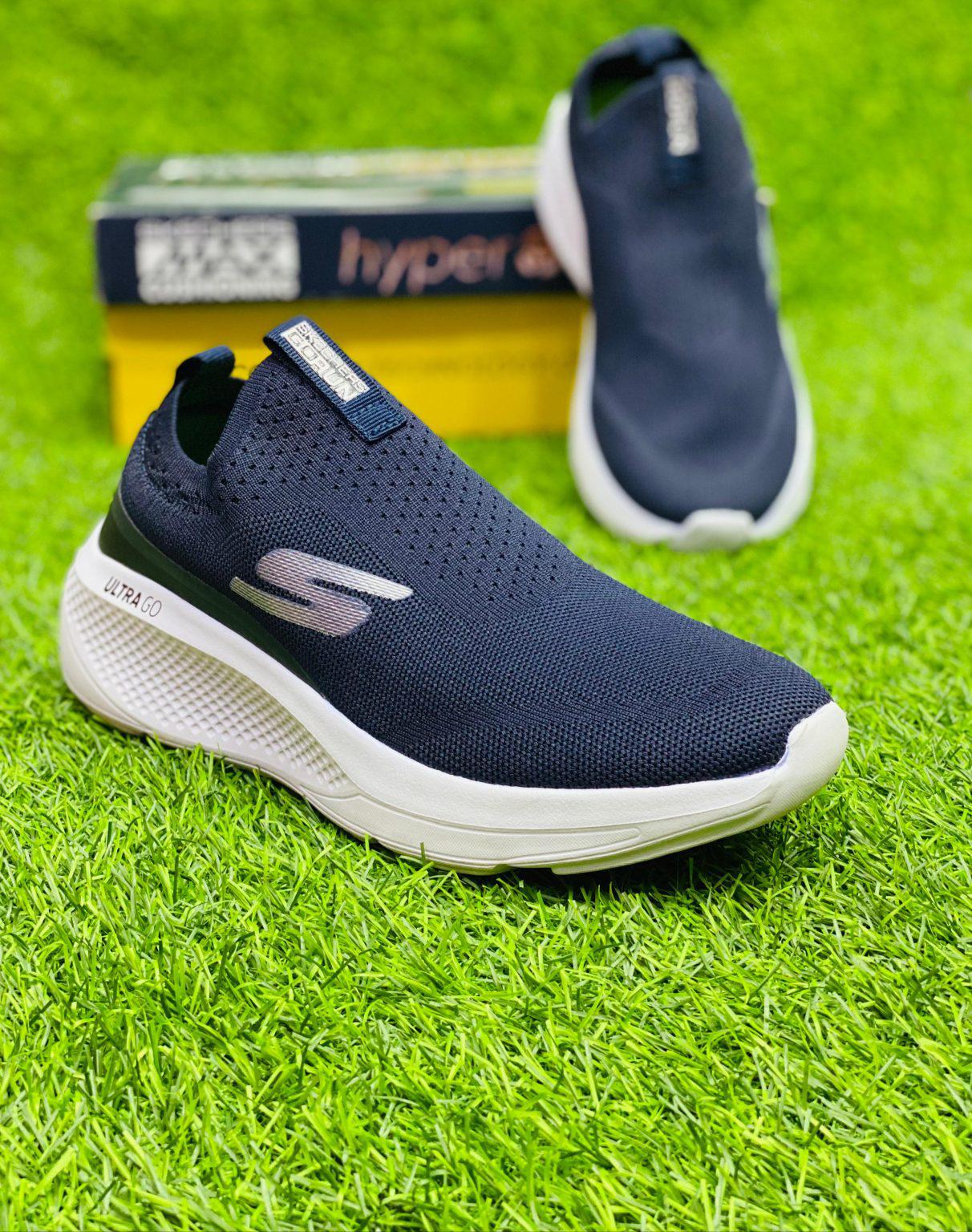 Skechers Ultra GO Slip-On Sneakers - Blue