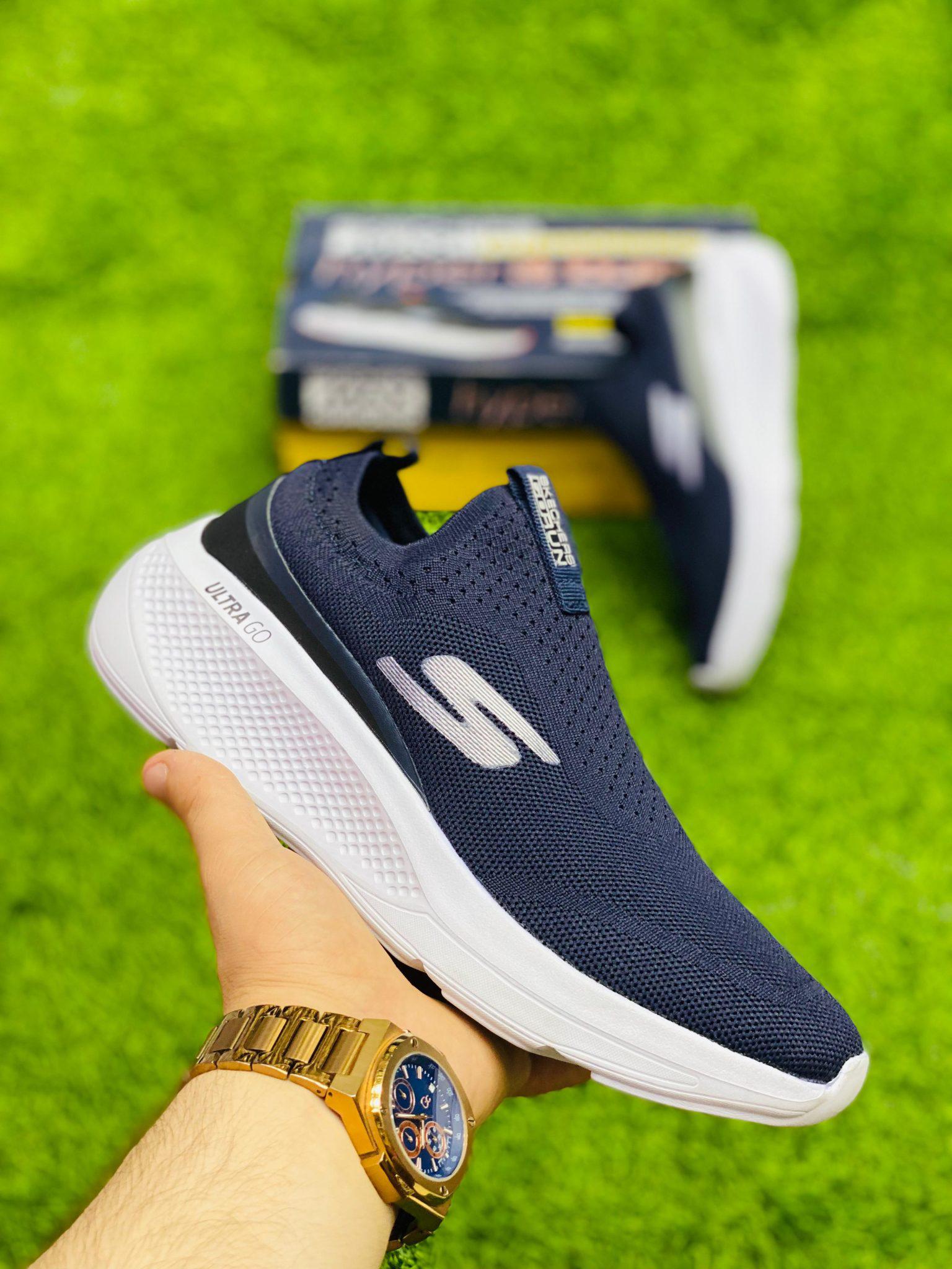 Skechers Ultra GO Slip-On Sneakers - Blue