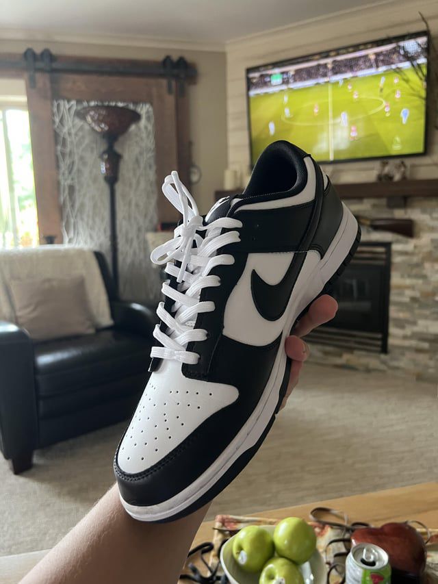 Nike Dunk Low "Panda"