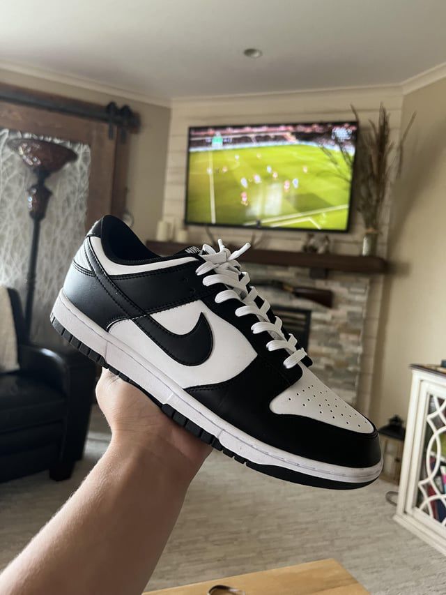 Nike Dunk Low "Panda"