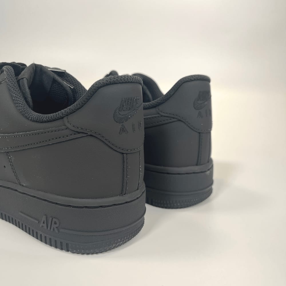 Nike Air Force 1 '07 Low – Triple Black