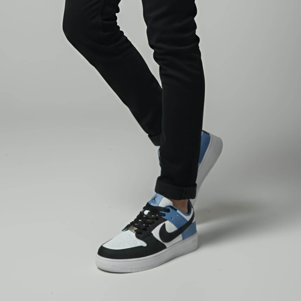 Nike Low-Top Retro Court Sneakers – Black, White & Sky Blue