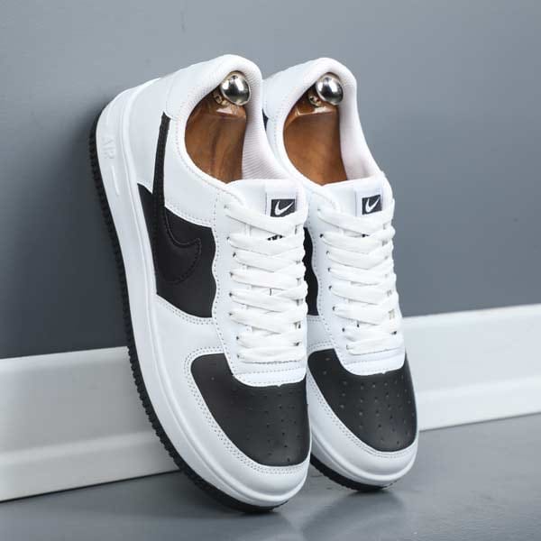 Nike Reverse Dunk Low "Panda"