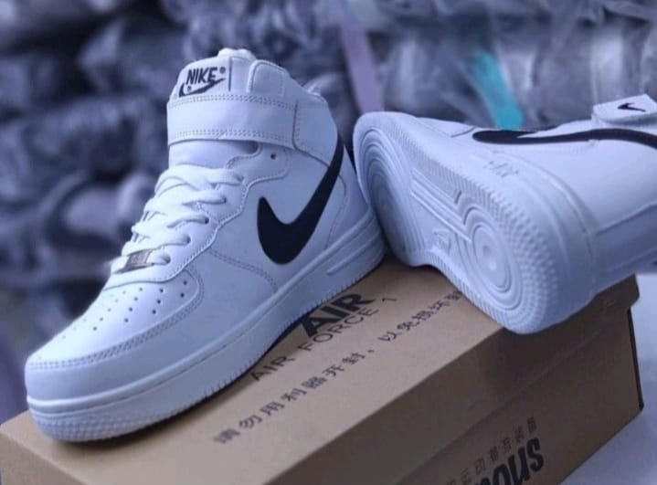 Nike Air Jordan - White & Black Mid-Top Air 