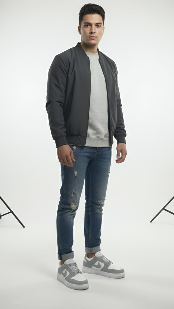  Nike Air Style Low-Top Sneakers – Cool Grey & White