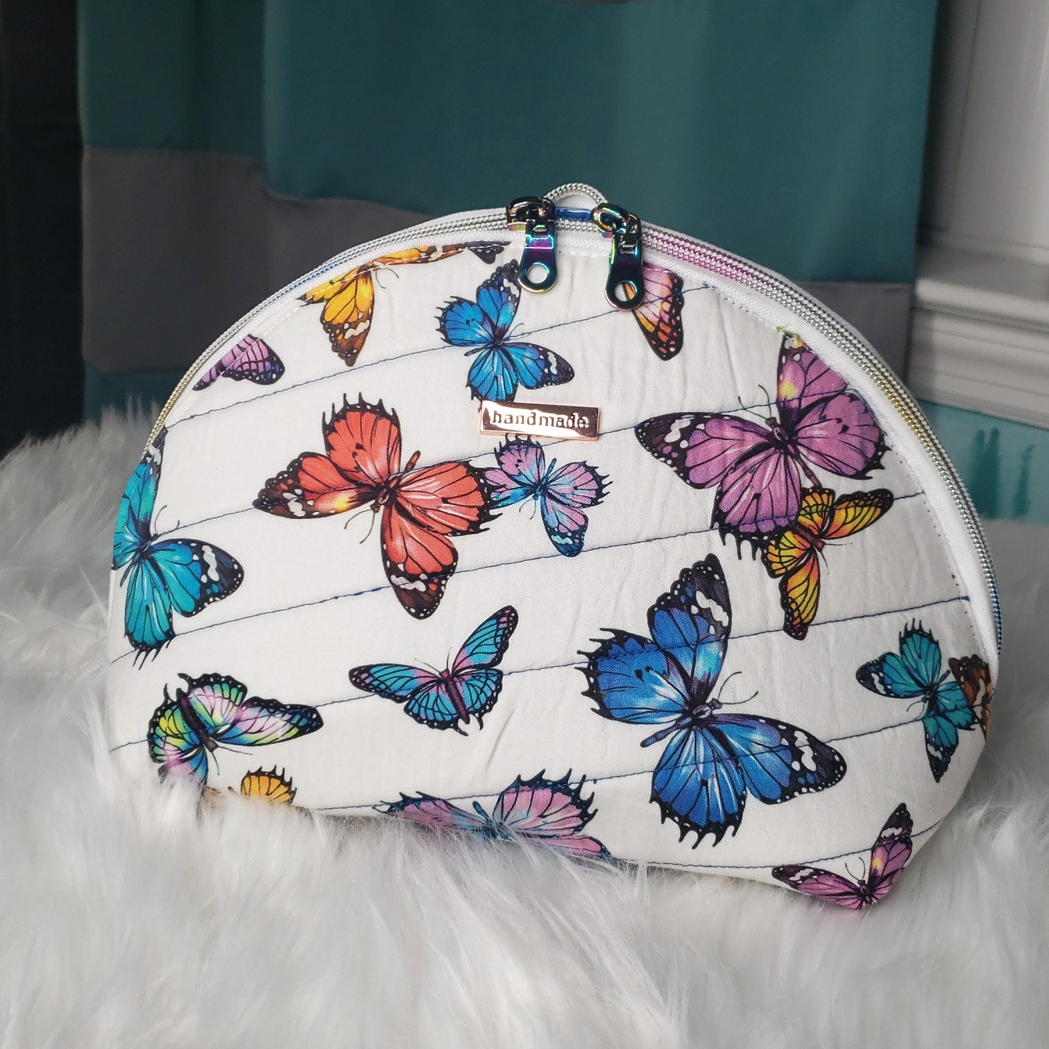 Butterfly Clam Shell Cosmetic Bags