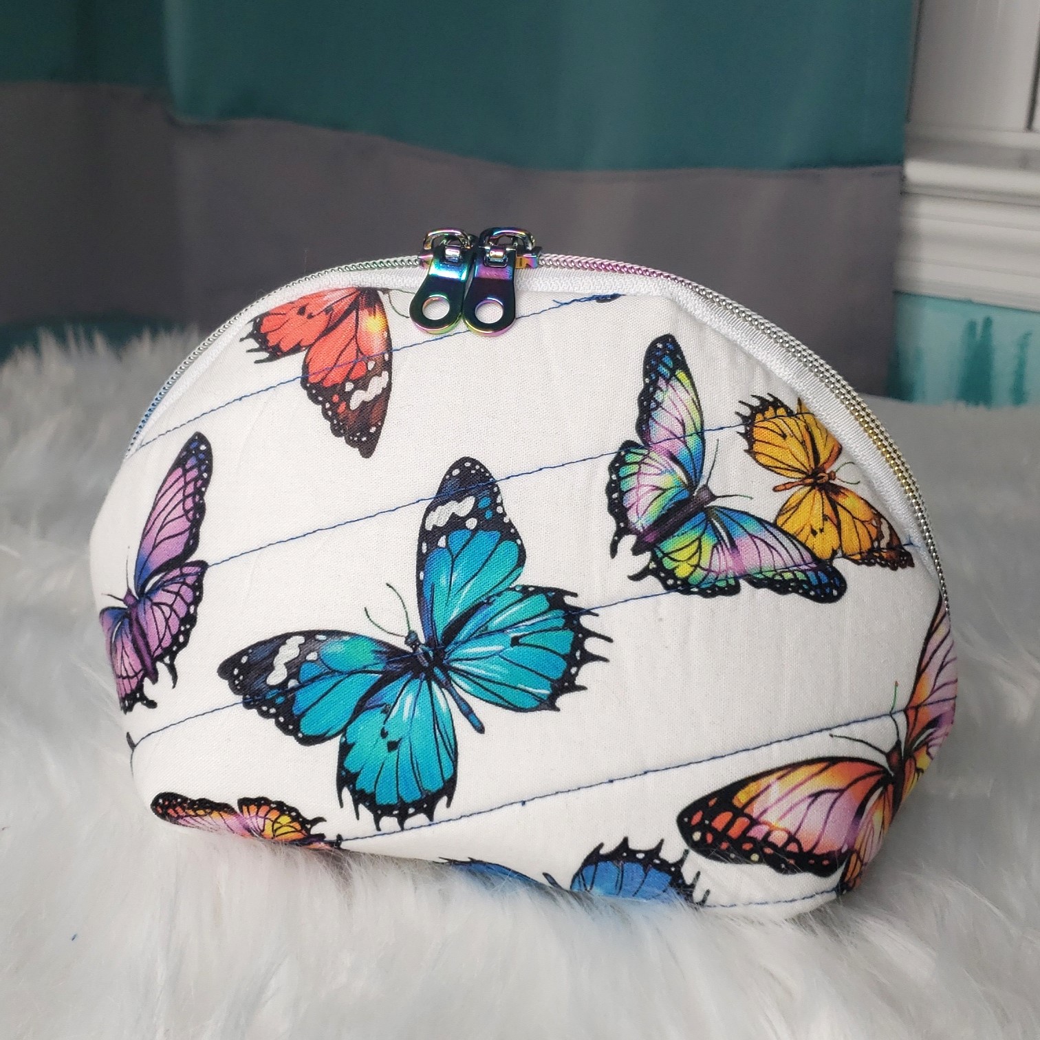 Butterfly Clam Shell Cosmetic Bags