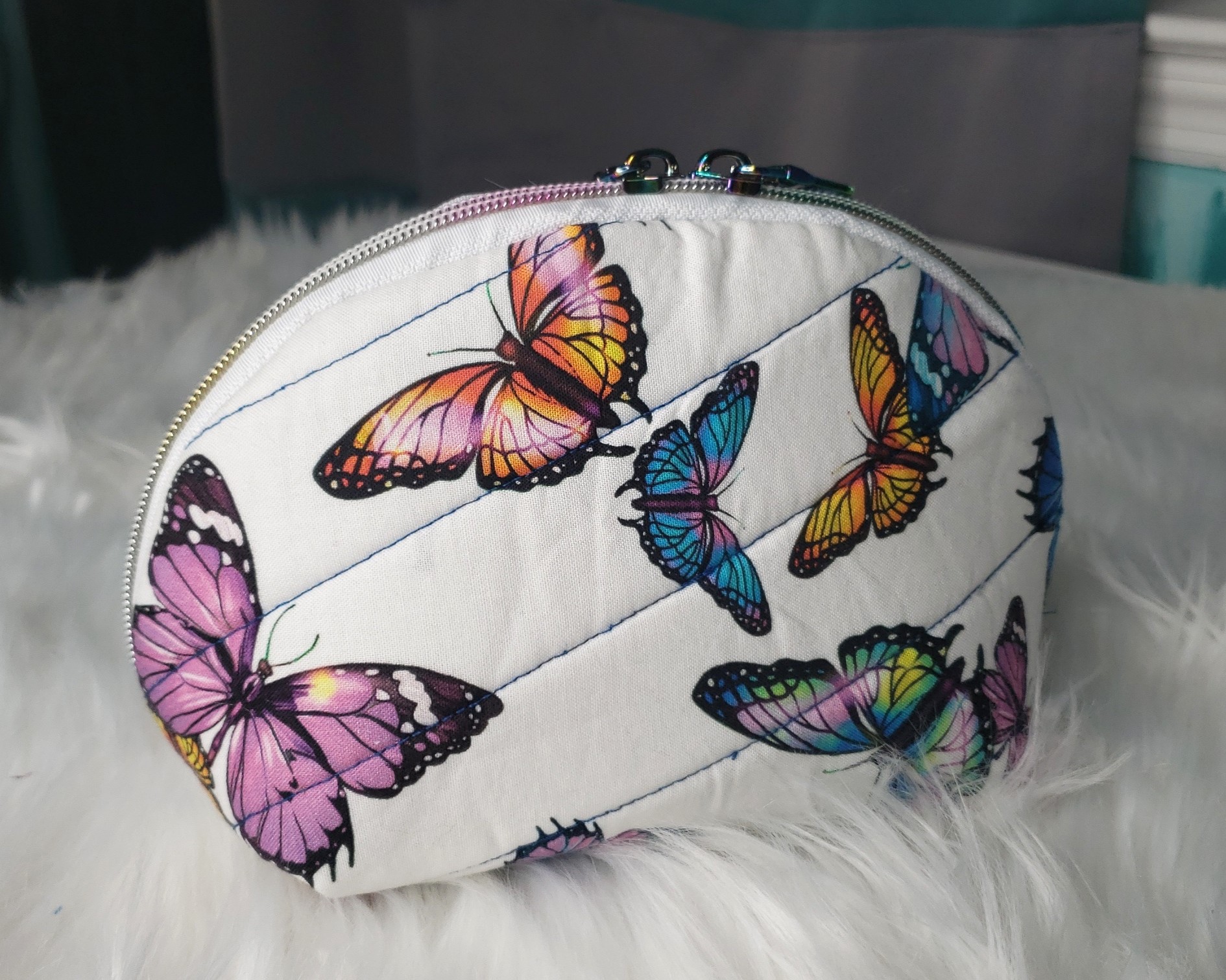 Butterfly Clam Shell Cosmetic Bags