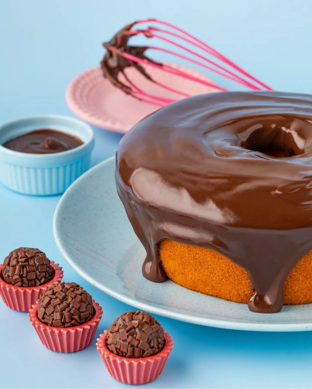 Bolo Caseiro de Cenoura com Cobertura Chocolate