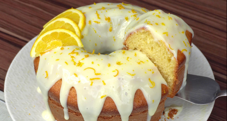 Bolo Caseiro de Laranja com Cobertura