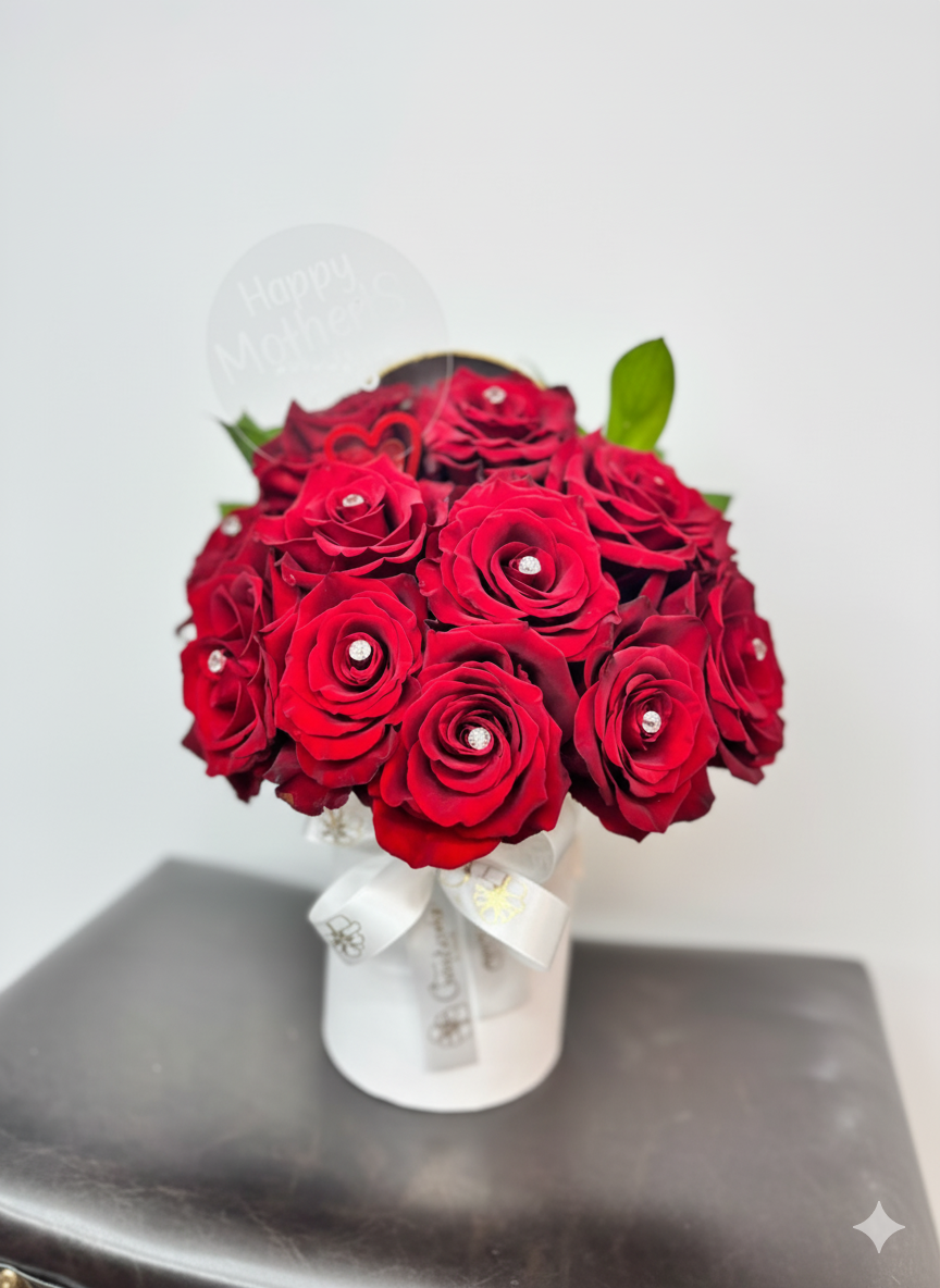 Amy - Luxury Red Rose Gift Box