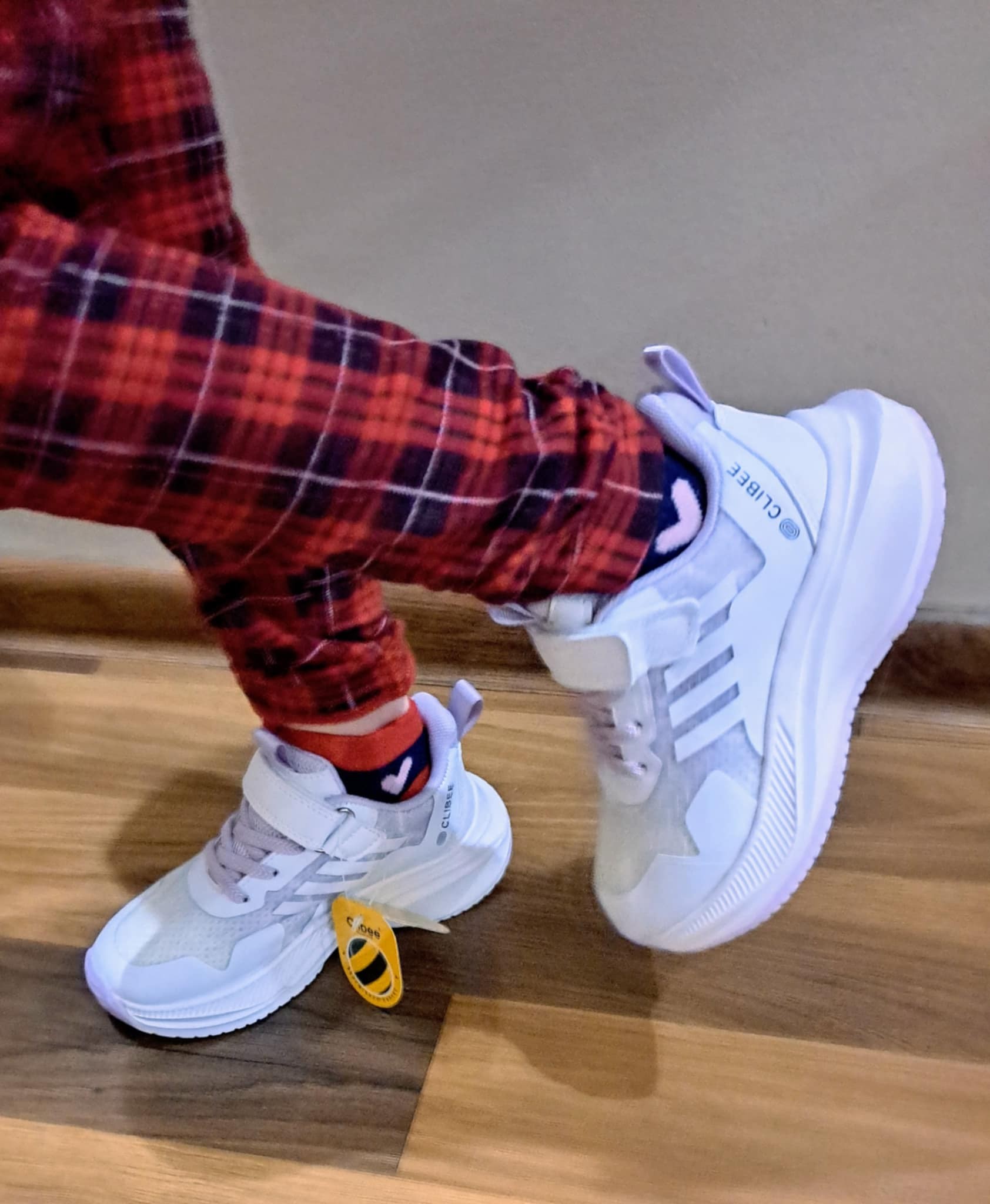 Balti sportbatukai mergaitėms Clibee 27-32