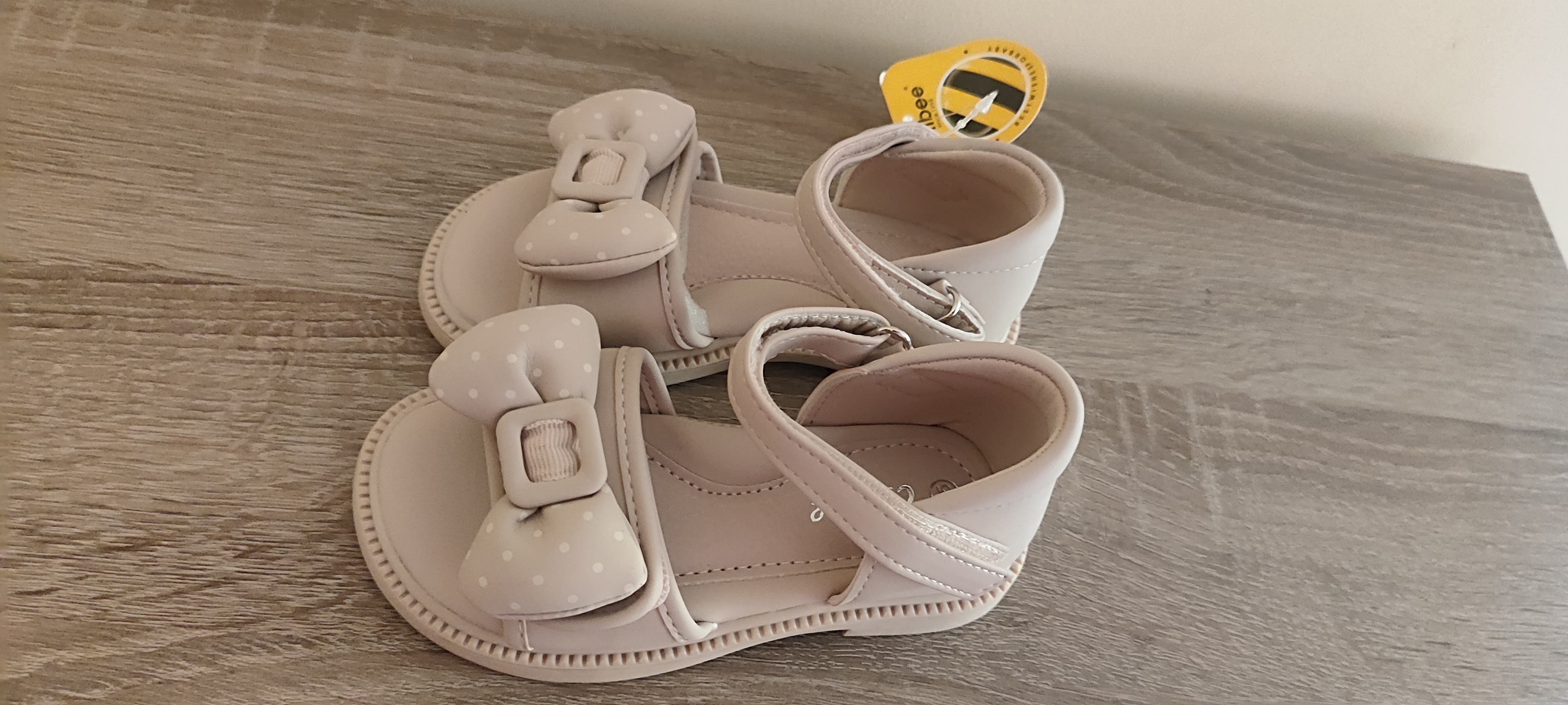 Vaikiškos basutės su kaspinuku Clibee 22-27