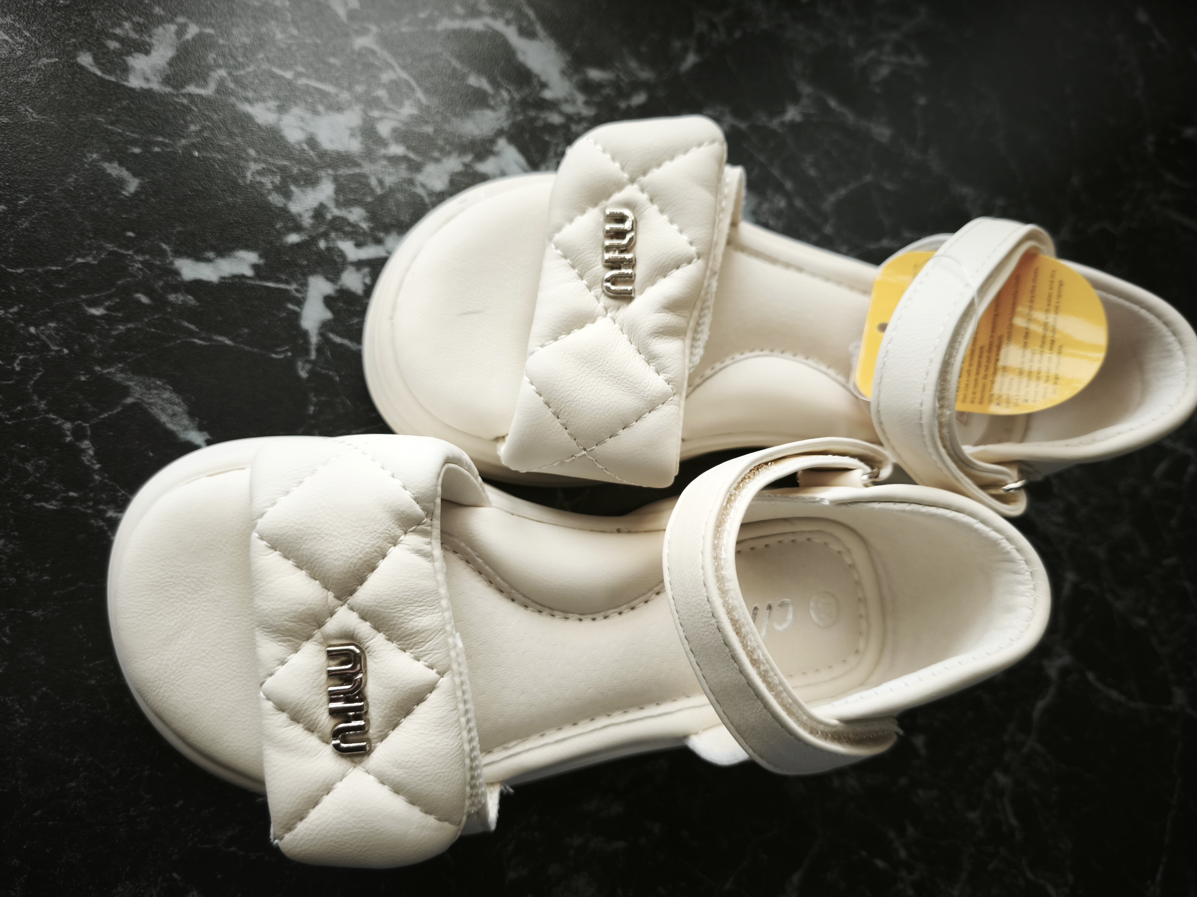 Baltos vaikiškos basutės Clibee 21-32