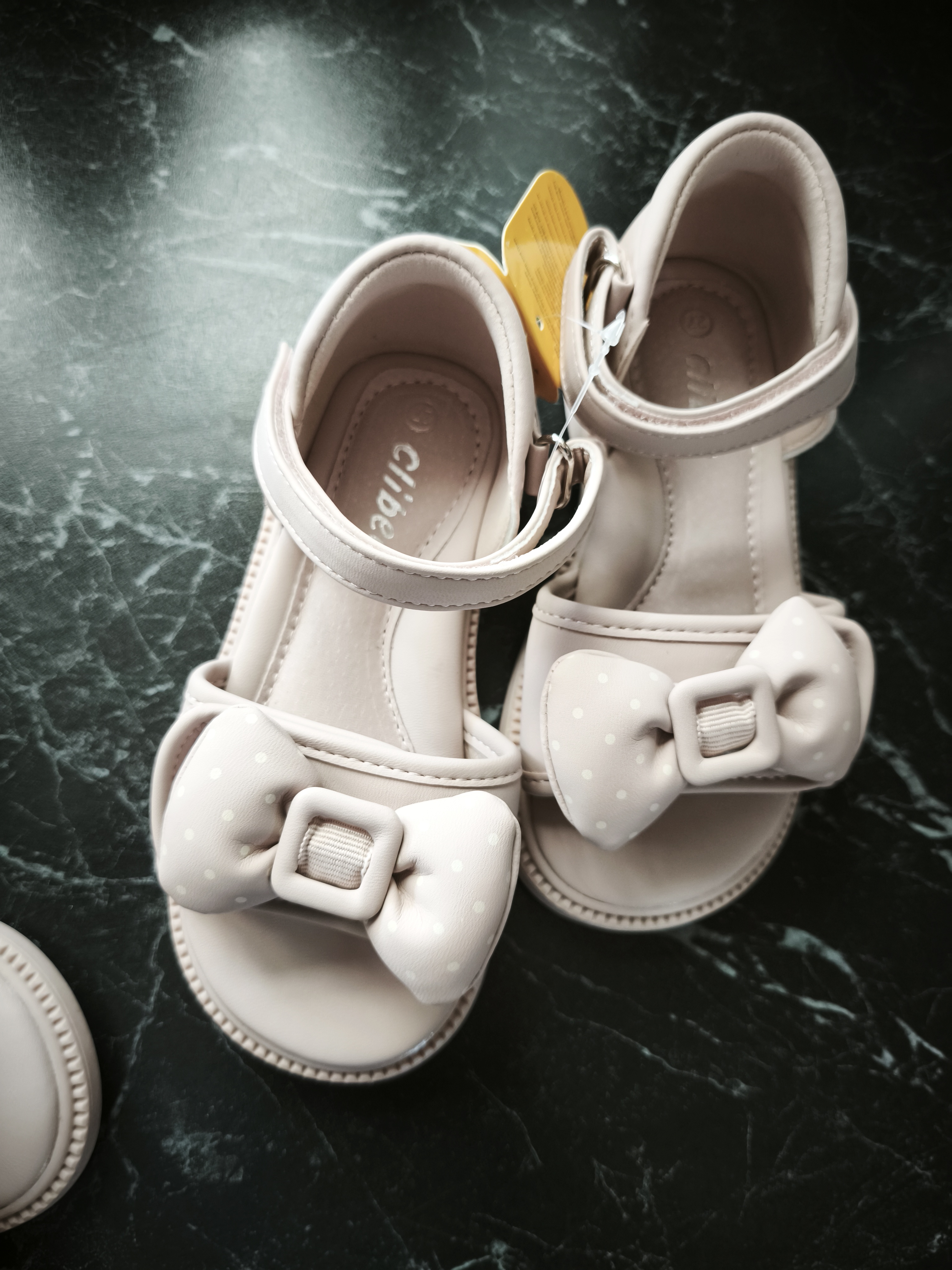 Vaikiškos basutės su kaspinuku Clibee 22-27